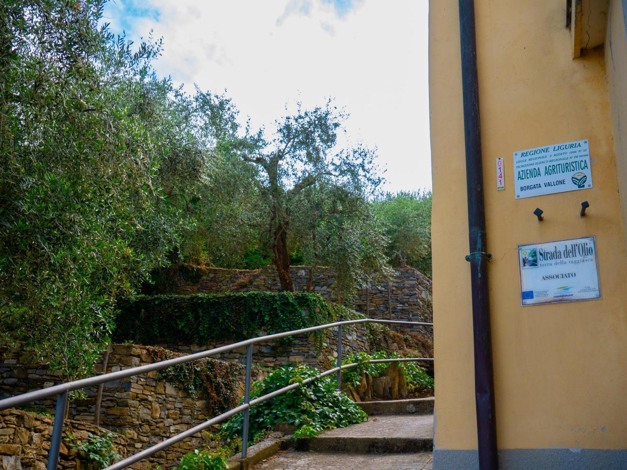 Agri Borgata Vallone - Apartments - By Host4U Lecchiore Exterior photo